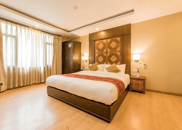 מלון Himalayan Ghar 3*
